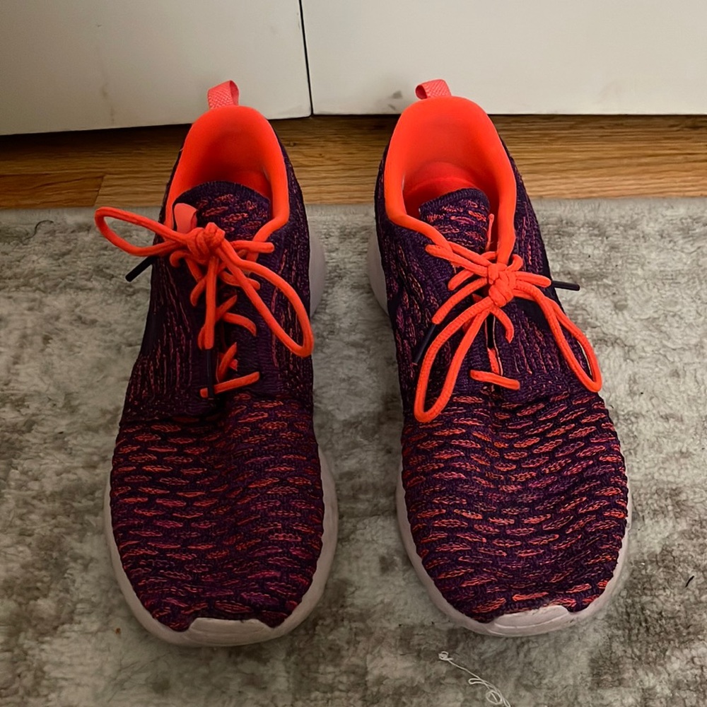 Nike fly knits barely worn size 7.5